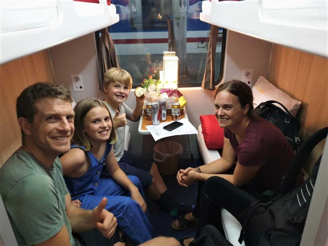 Lotus Train Vietnam: Train from Hanoi to Sapa