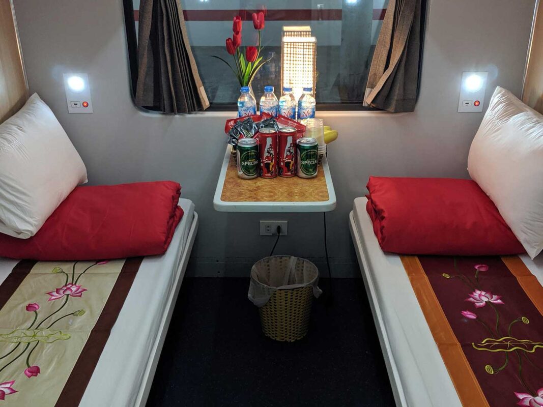 Lotus Train Vietnam: Train from Hanoi to Sapa